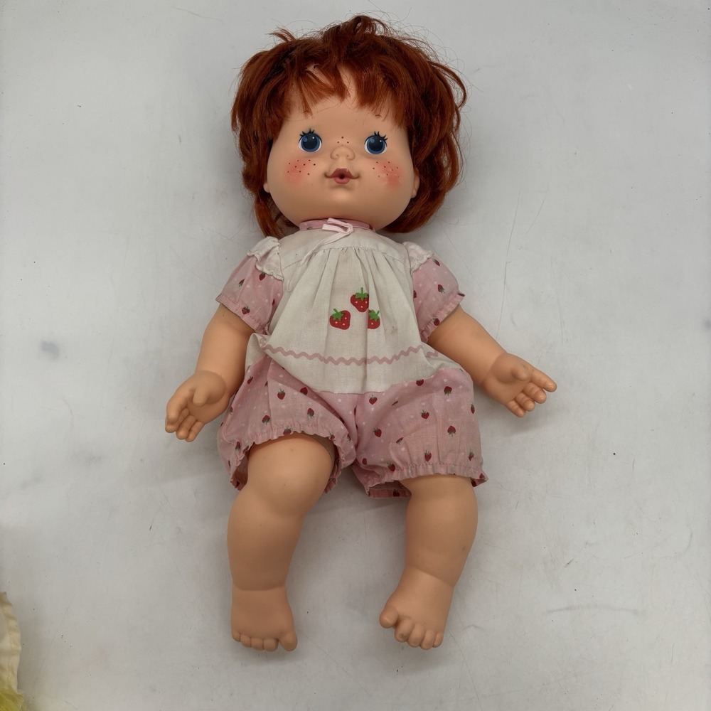 Vintage 1982 Strawberry Shortcake Blow Kiss Baby Doll Missing Hat and Booties